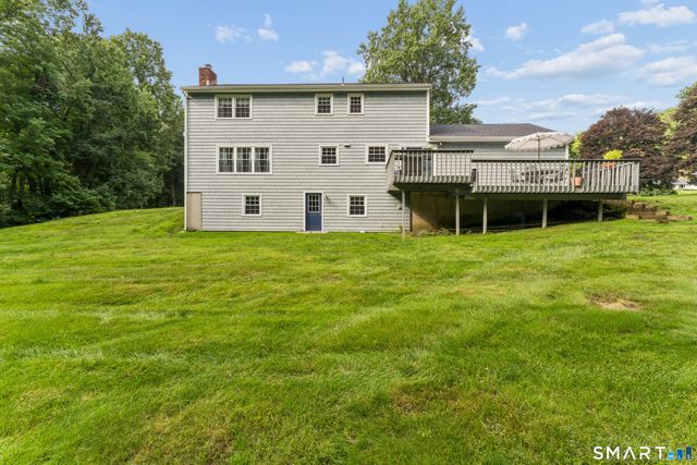 11 Autumn Drive, Danbury, CT 06811
