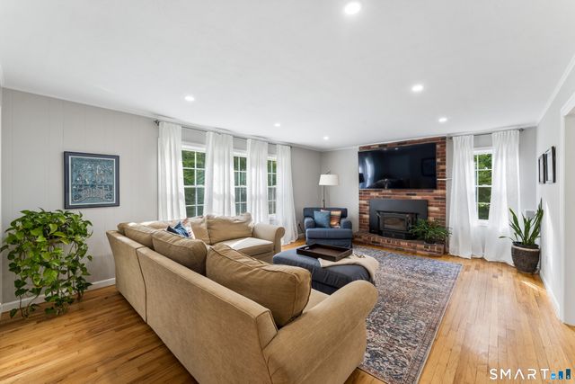 11 Autumn Drive, Danbury, CT 06811