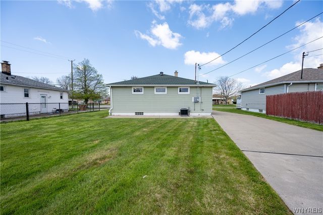 71 Laura Court, Cheektowaga, NY 14227