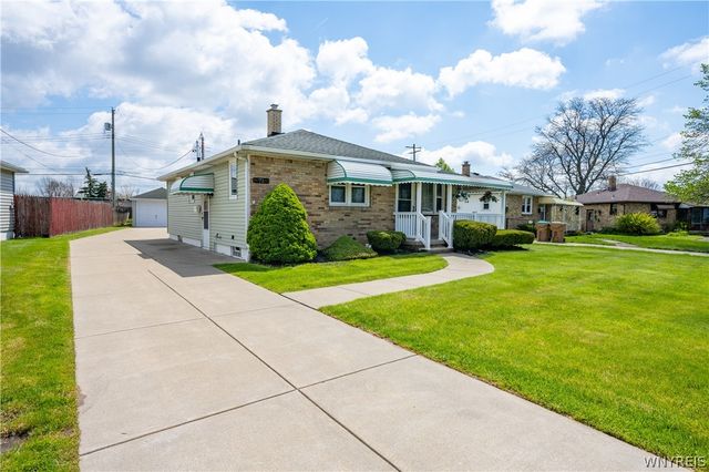 71 Laura Court, Cheektowaga, NY 14227