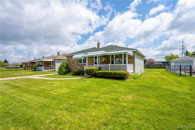 71 Laura Court, Cheektowaga, NY 14227