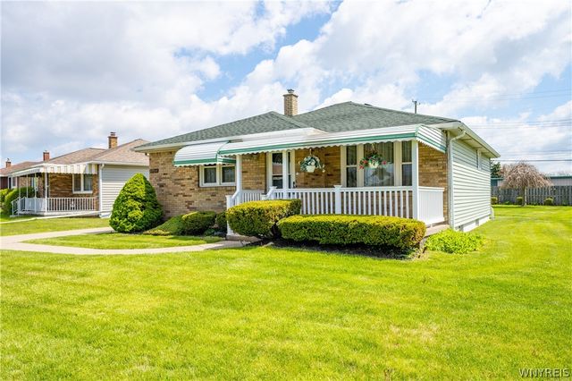 71 Laura Court, Cheektowaga, NY 14227