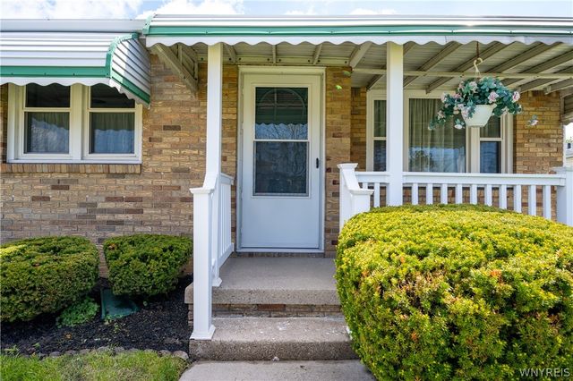 71 Laura Court, Cheektowaga, NY 14227