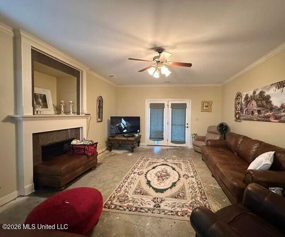 5914 W Foxdale Loop, Southaven, MS 38672
