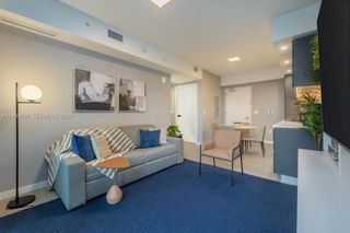 227 NE 2nd St 1905, Miami, FL 33132