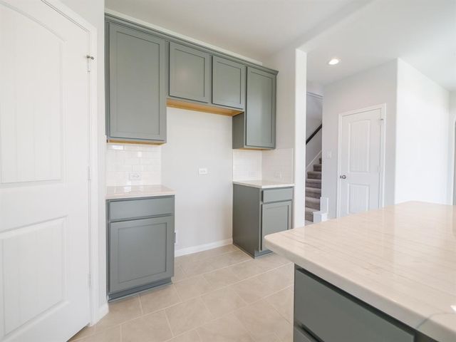 8 Carmel Dr, Manvel, TX 77578