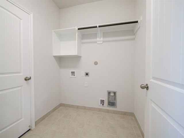 8 Carmel Dr, Manvel, TX 77578