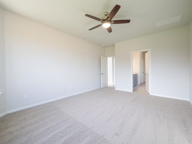 8 Carmel Dr, Manvel, TX 77578