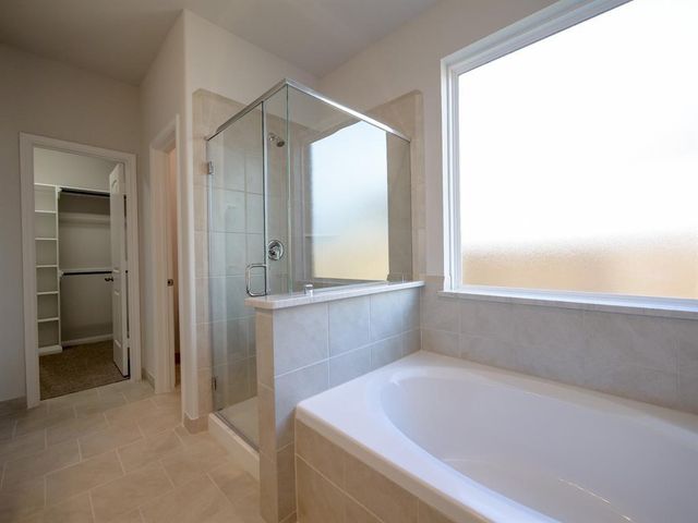 8 Carmel Dr, Manvel, TX 77578