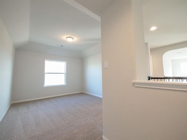 8 Carmel Dr, Manvel, TX 77578
