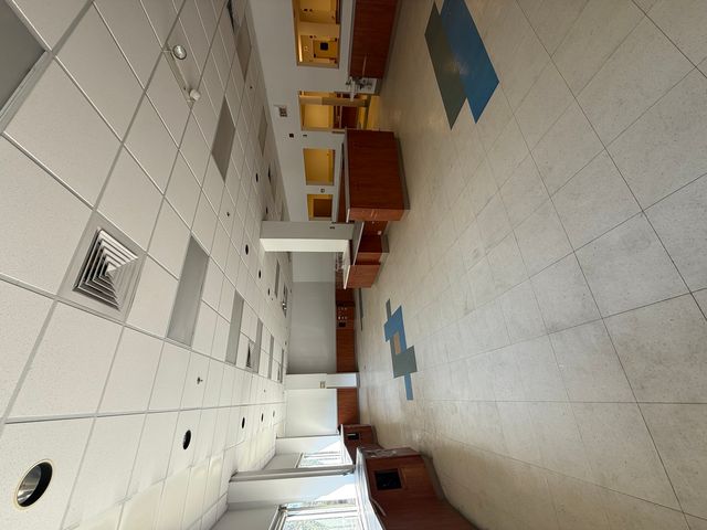 3145 N Lincoln Avenue, Chicago, IL 60657