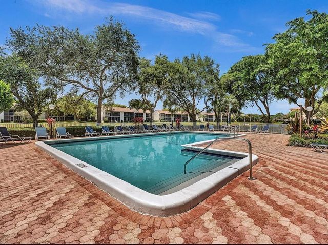 2363 SW 15th Street 82, Deerfield Beach, FL 33442