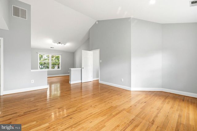 11101 KNIGHTS CT, Germantown, MD 20876