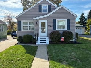 3022 HUDSON Road, Erie, PA 16508