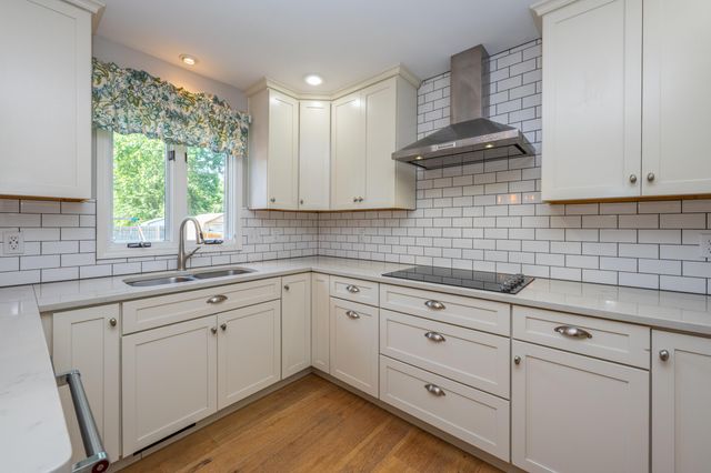1664 Southfield Parkway, St. Joseph, MI 49085