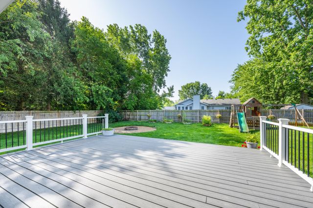 1664 Southfield Parkway, St. Joseph, MI 49085