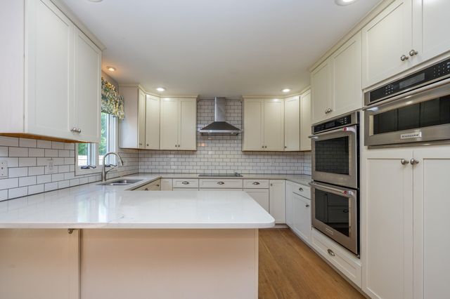 1664 Southfield Parkway, St. Joseph, MI 49085