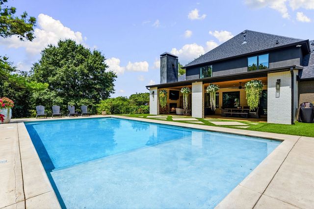 12 W Leiston Drive, Rogers, AR 72758