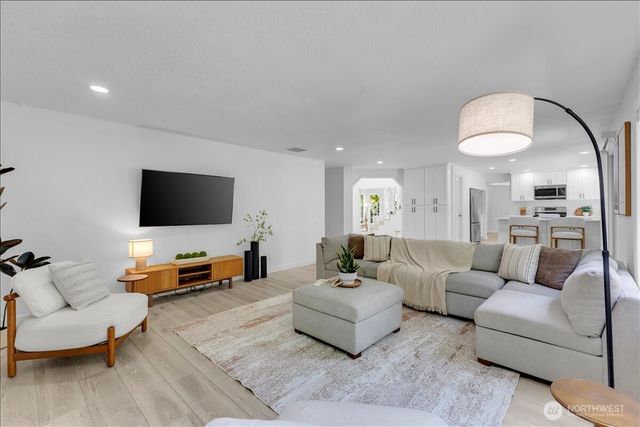12903 176th Place NE, Redmond, WA 98052