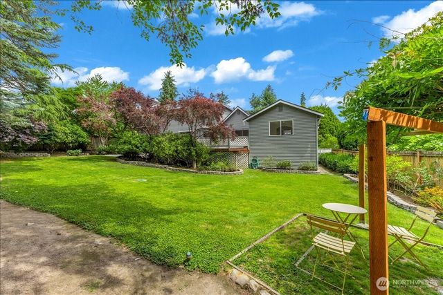 12903 176th Place NE, Redmond, WA 98052