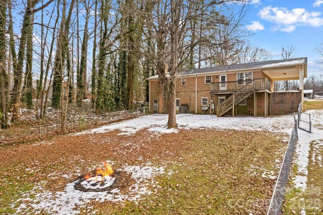 535 Log Barn Road, Salisbury, NC 28146