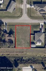 566 Hatcher Street SE, Palm Bay, FL 32909