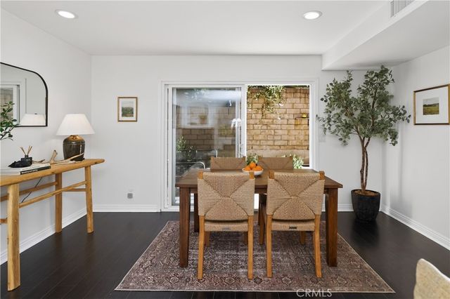 5275 Colodny Drive 4, Agoura Hills, CA 91301