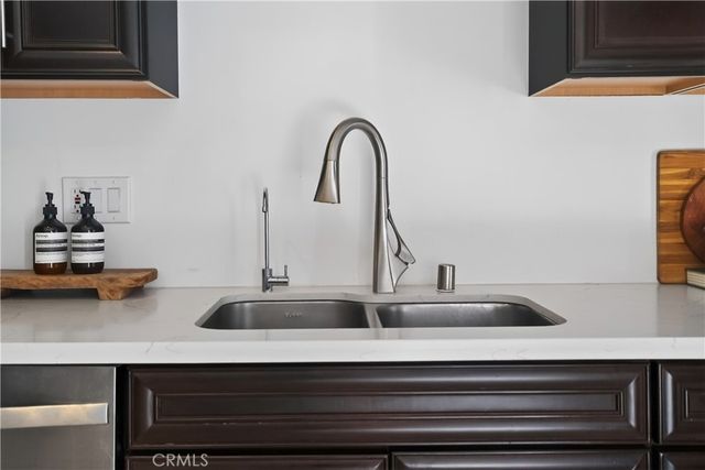 5275 Colodny Drive 4, Agoura Hills, CA 91301