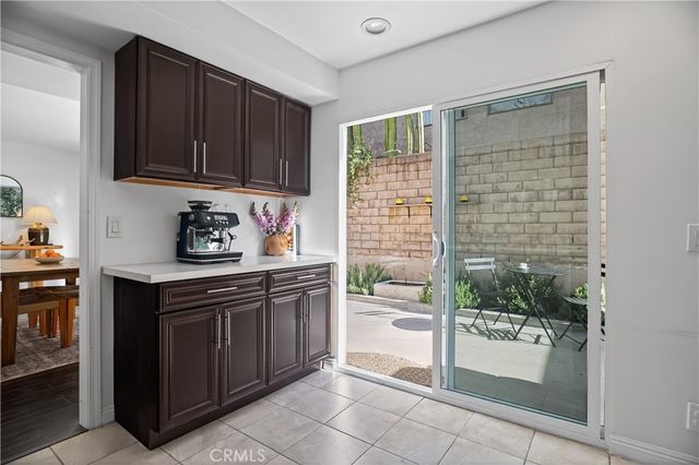 5275 Colodny Drive 4, Agoura Hills, CA 91301