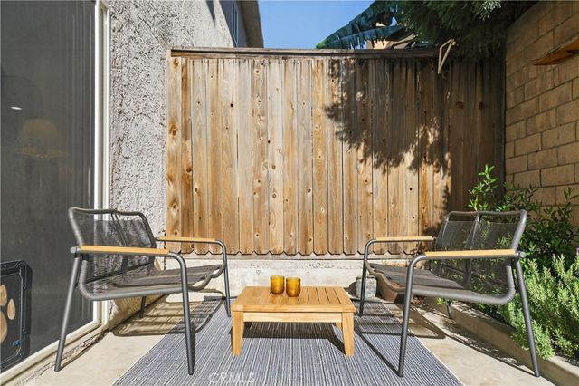 5275 Colodny Drive 4, Agoura Hills, CA 91301