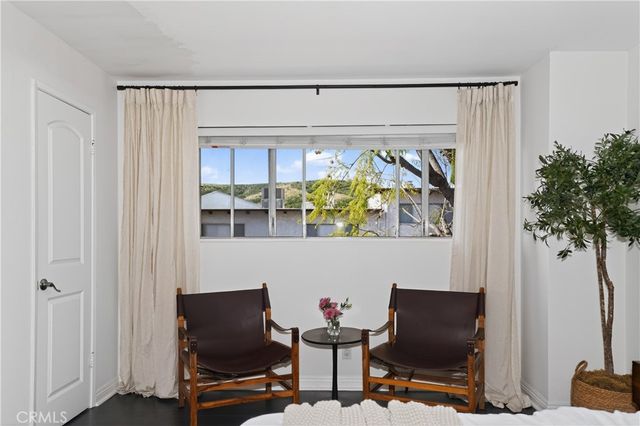 5275 Colodny Drive 4, Agoura Hills, CA 91301