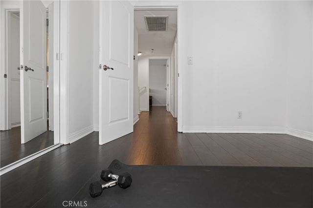 5275 Colodny Drive 4, Agoura Hills, CA 91301