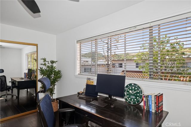 5275 Colodny Drive 4, Agoura Hills, CA 91301