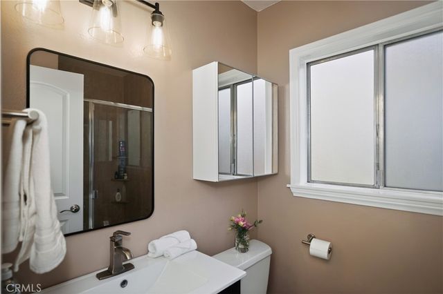 5275 Colodny Drive 4, Agoura Hills, CA 91301