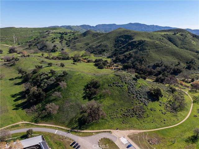 5275 Colodny Drive 4, Agoura Hills, CA 91301