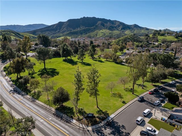 5275 Colodny Drive 4, Agoura Hills, CA 91301