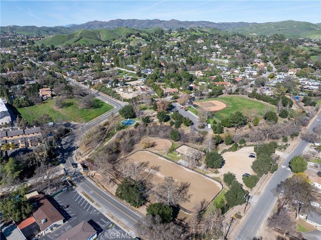 5275 Colodny Drive 4, Agoura Hills, CA 91301