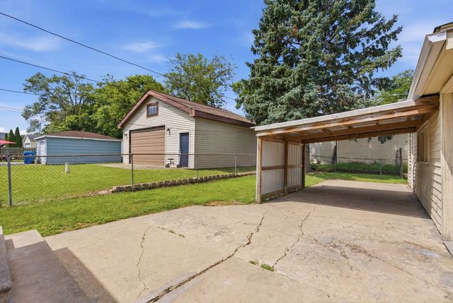 1219 Gates Street, Aurora, IL 60505