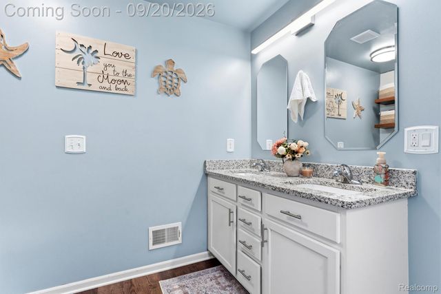 2066 Monohan Drive, Frenchtown Township, MI 48162