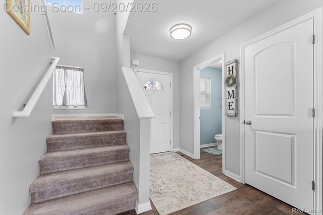 2066 Monohan Drive, Frenchtown Township, MI 48162