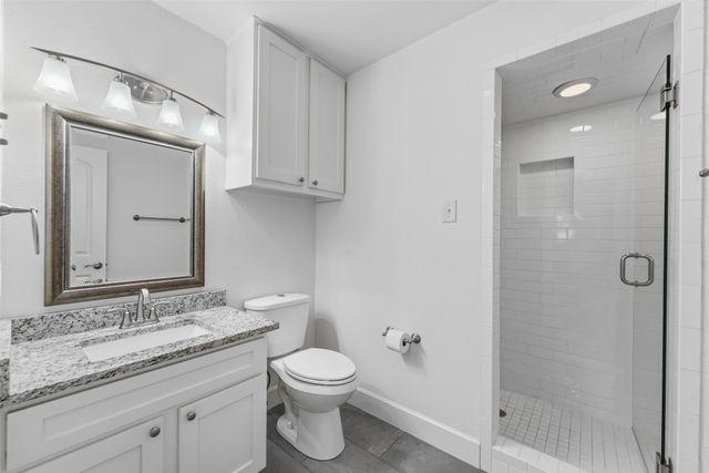 1404 Creekford Drive, Arlington, TX 76012