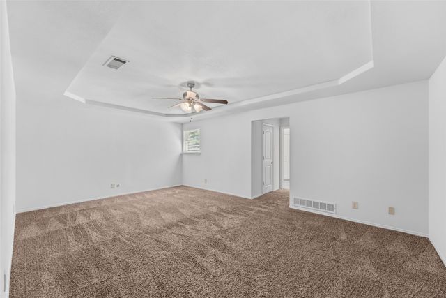1404 Creekford Drive, Arlington, TX 76012