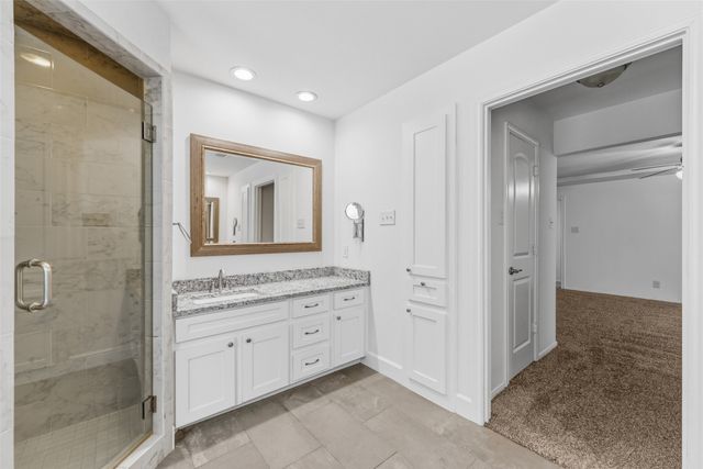 1404 Creekford Drive, Arlington, TX 76012