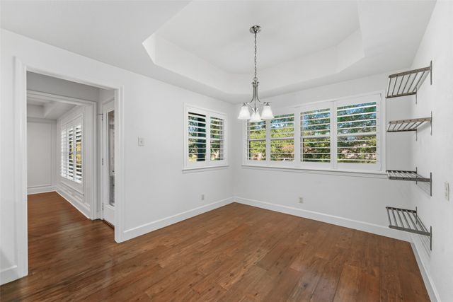 1404 Creekford Drive, Arlington, TX 76012