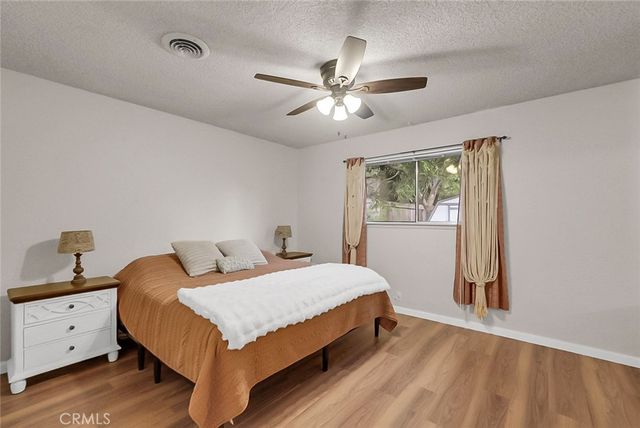 1213 E A, Oakdale, CA 95361
