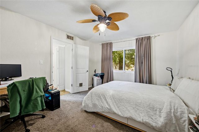 507 NW 39TH ROAD 114, Gainesville, FL 32607