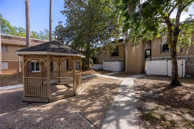 507 NW 39TH ROAD 114, Gainesville, FL 32607