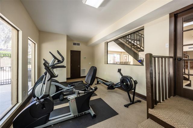 507 NW 39TH ROAD 114, Gainesville, FL 32607