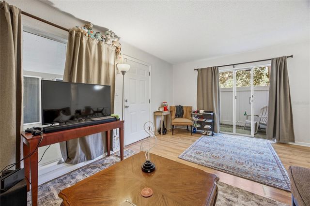 507 NW 39TH ROAD 114, Gainesville, FL 32607