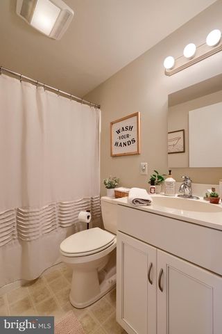 310 BLUFF VIEW DR, Lancaster, PA 17601